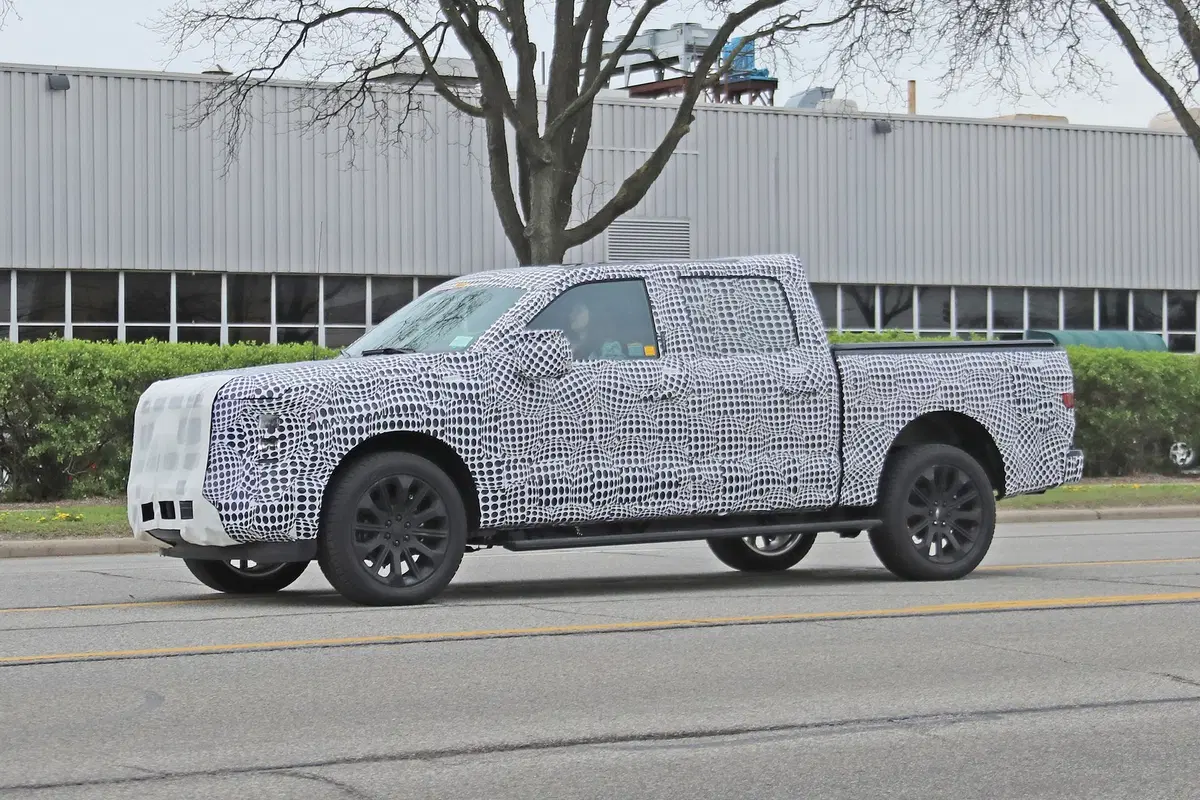 Ford F-150: verso la futura generazione [Foto spia] (11)