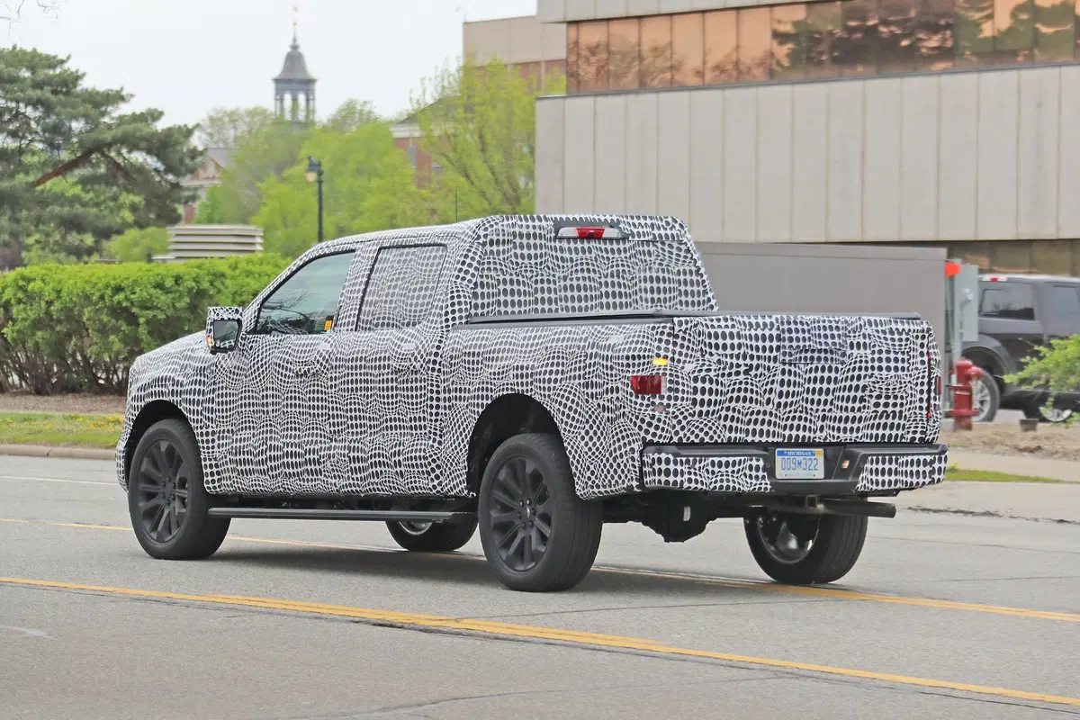 Ford F-150: verso la futura generazione [Foto spia] (2)