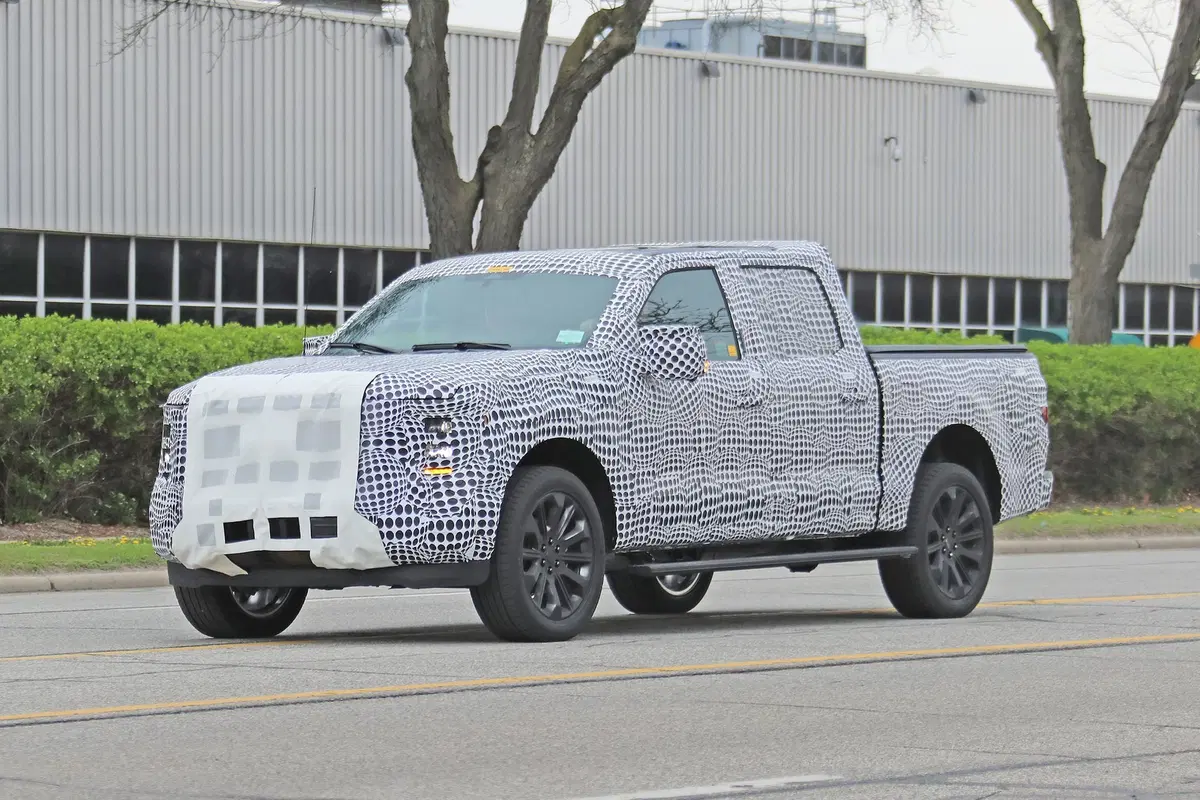 Ford F-150: verso la futura generazione [Foto spia] (16)