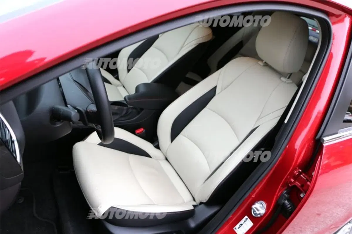 Mazda3 Skyactiv-D (22)