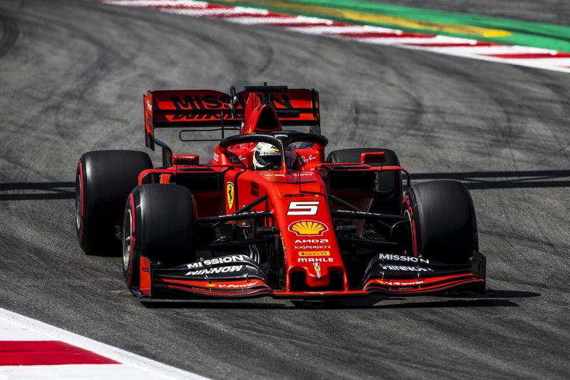 Sebastian Vettel scatter&agrave; dalla terza posizione in Spagna