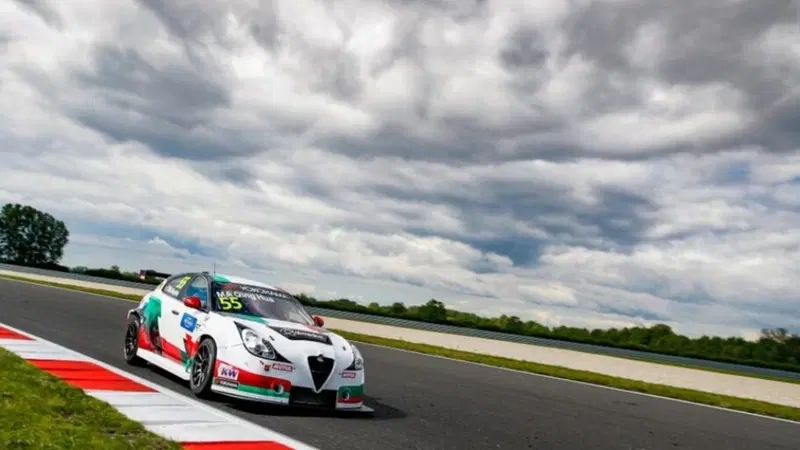 WTCR 2019, Slovakiaring: trionfo di Ma Qing Hua in Gara3 con l'Alfa