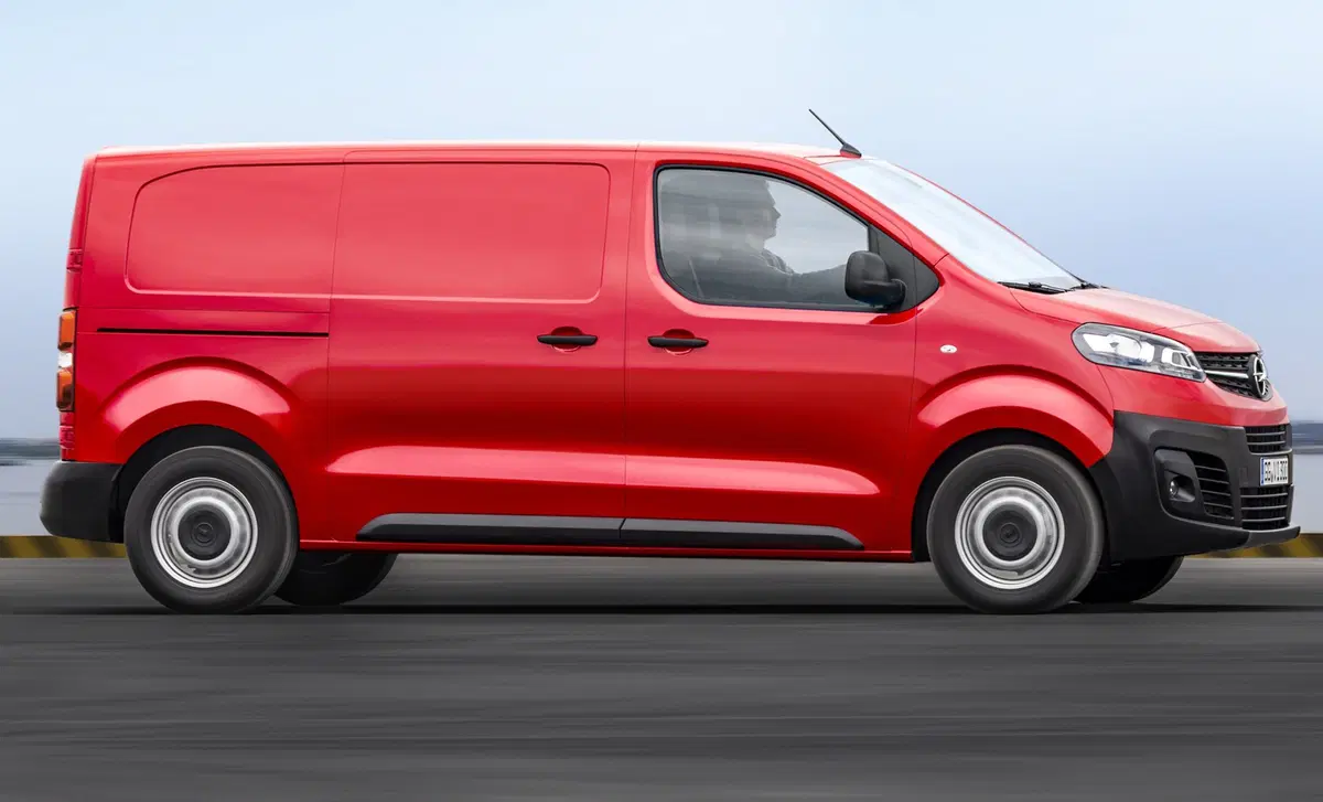 Opel Vivaro Furgone M 1.5 diesel 120cv S&S (2)