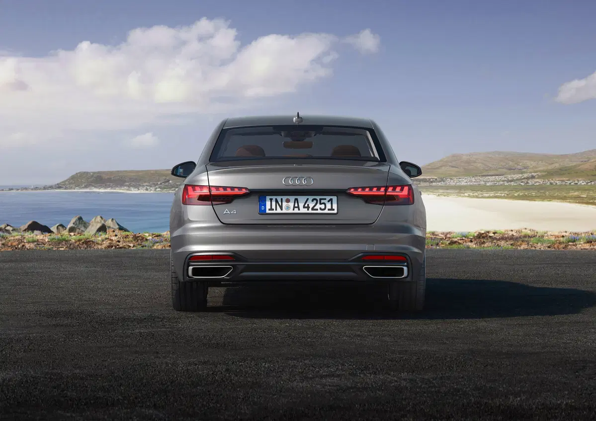 Audi A4 restyling, arriva l'ibrido (11)