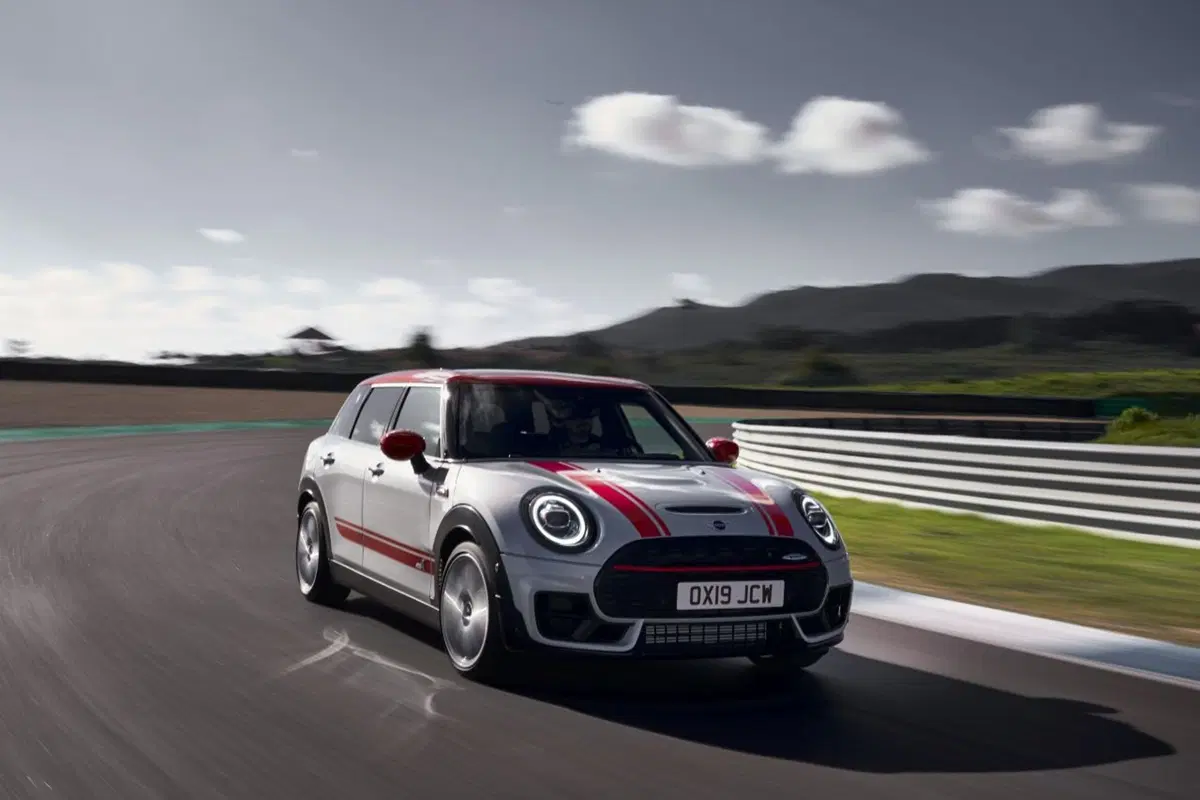 Mini John Cooper Works 2019: 306 CV per Countryman e Clubman  (3)