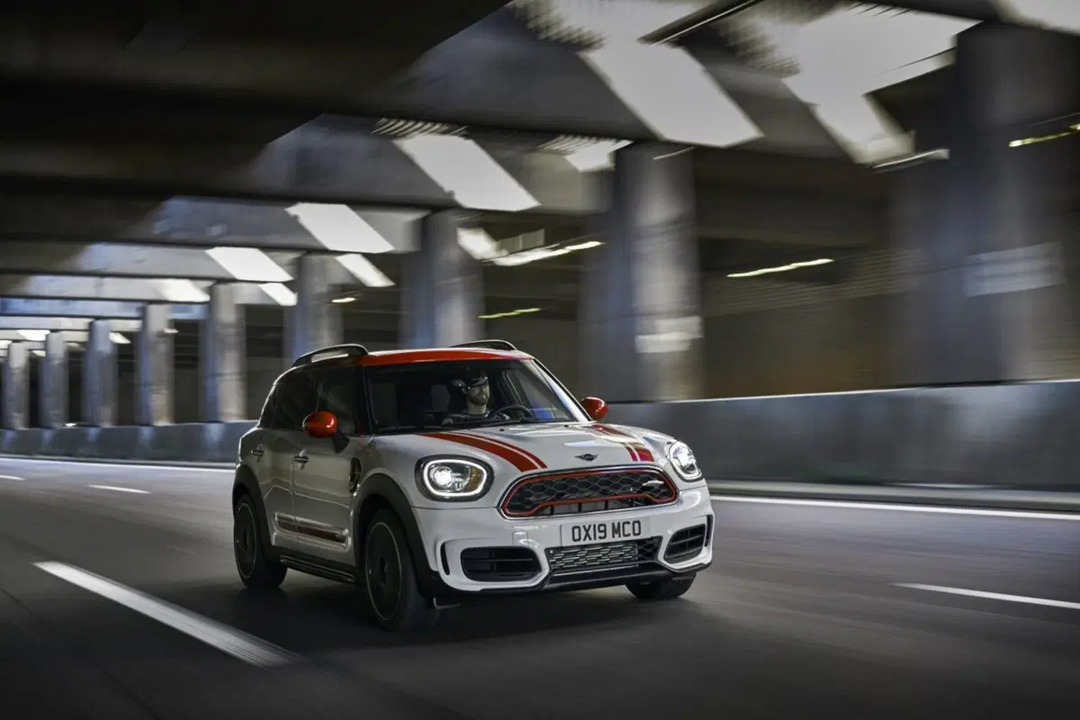 Mini John Cooper Works 2019: 306 CV per Countryman e Clubman  (8)