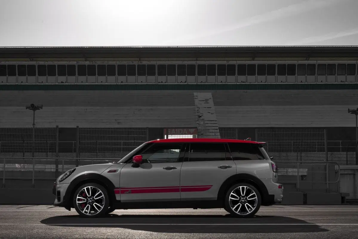 Mini John Cooper Works 2019: 306 CV per Countryman e Clubman  (12)