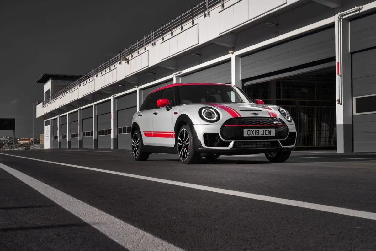 Mini John Cooper Works 2019: 306 CV per Countryman e Clubman  (16)