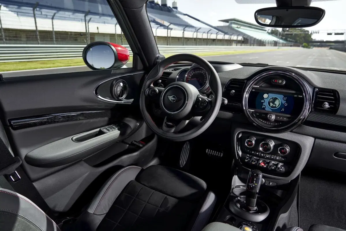 Mini John Cooper Works 2019: 306 CV per Countryman e Clubman  (22)
