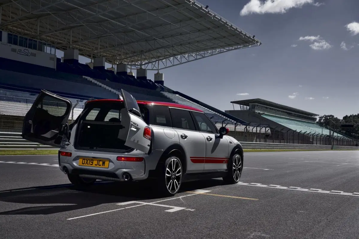 Mini John Cooper Works 2019: 306 CV per Countryman e Clubman  (23)