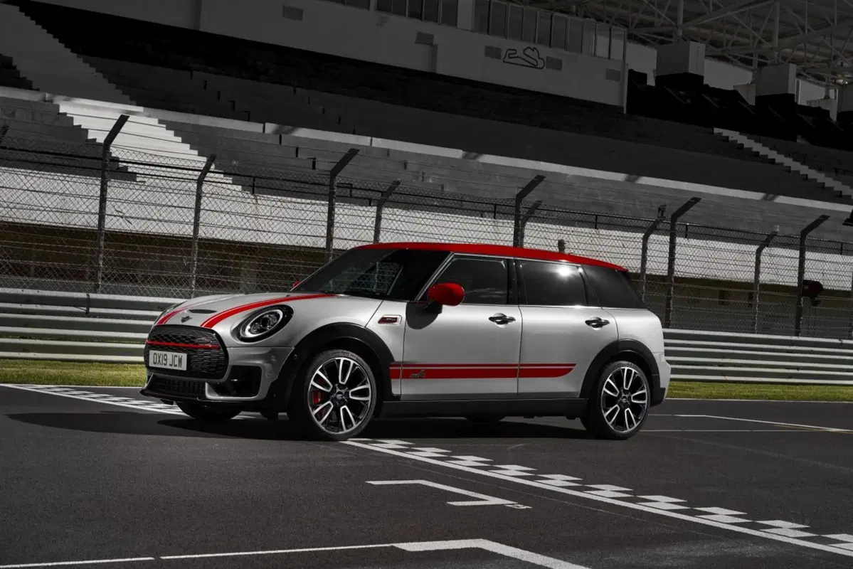 Mini John Cooper Works 2019: 306 CV per Countryman e Clubman  (24)