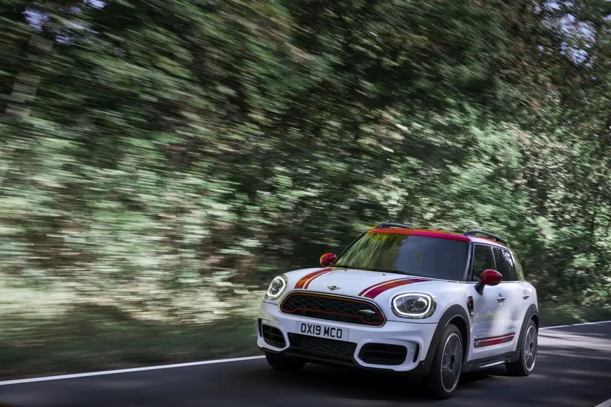 Mini John Cooper Works 2019: 306 CV per Countryman e Clubman  (28)