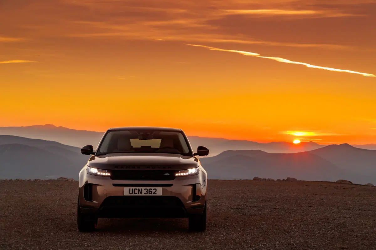 Range Rover Evoque 2019, la nuova mini Velar è arrivata [Video] (3)