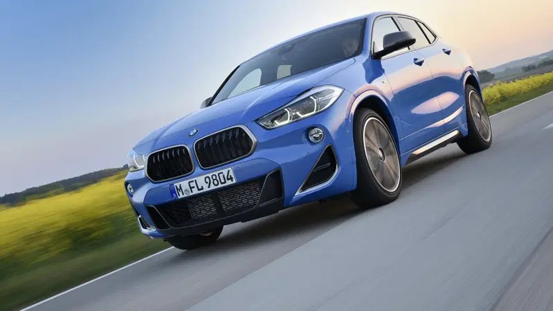BMW X2 M35i 2019. Accenno di Serie 1 sportiva? Non ancora