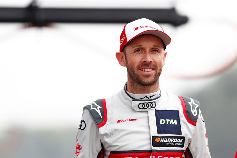 DTM 2019, Sheldon van der Linde centra la sua prima pole