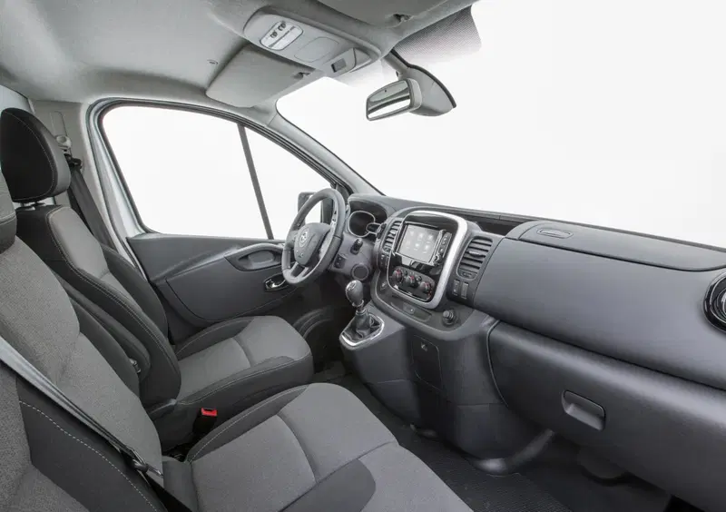 Opel Vivaro (2019-->>) (24)