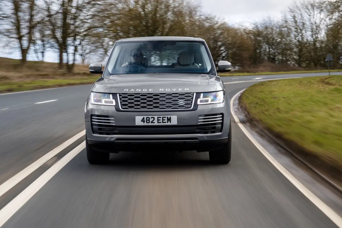 Range Rover Sport HST, la motorizzazione mild hybrid (7)