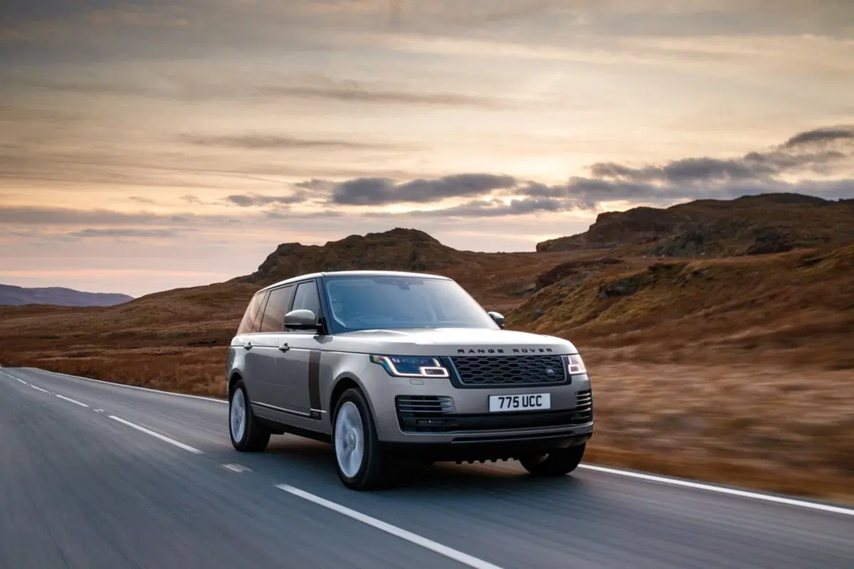 Range Rover Sport HST, la motorizzazione mild hybrid (2)
