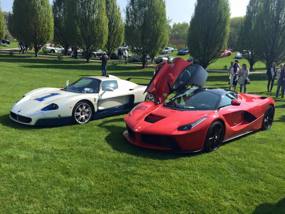 Cars & Coffee, le supercar più sensazionali della storia insieme per un raduno [Video] (10)
