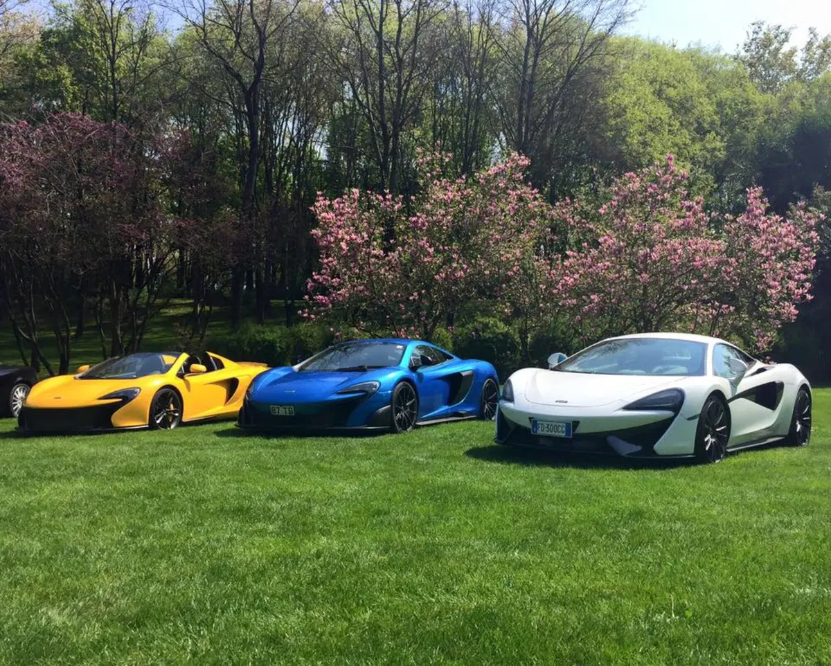 Cars & Coffee, le supercar più sensazionali della storia insieme per un raduno [Video] (13)