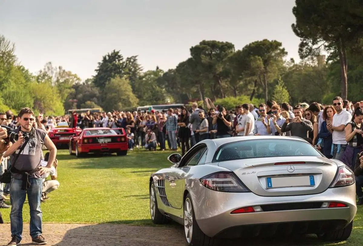 Cars & Coffee, le supercar più sensazionali della storia insieme per un raduno [Video] (14)
