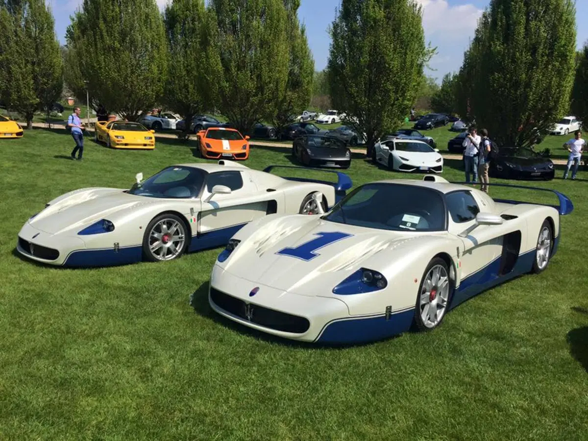 Cars & Coffee, le supercar più sensazionali della storia insieme per un raduno [Video] (15)