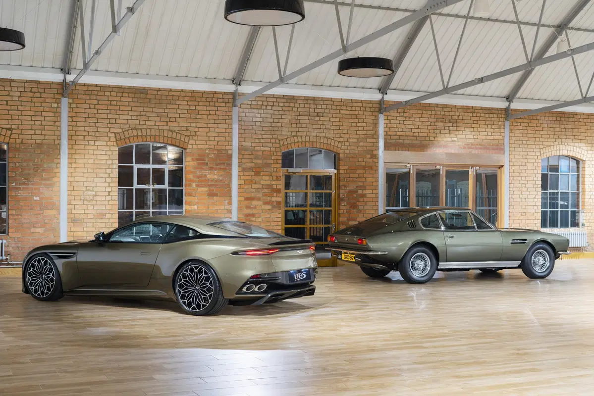 Aston Martin DBS Superleggera, l'edizione speciale dedicata a James Bond (3)