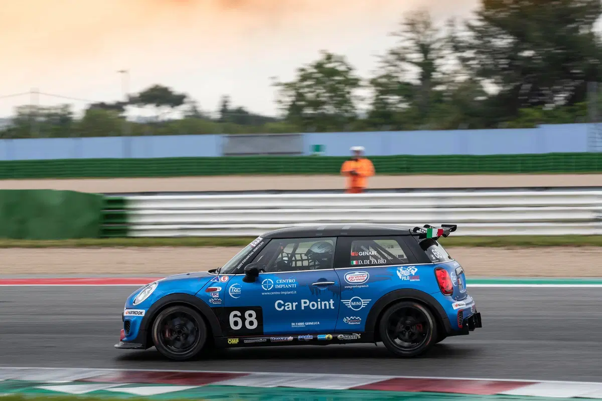Diego Di Fabio, a 16 anni nel Mini Challenge: il racconto di Misano (8)