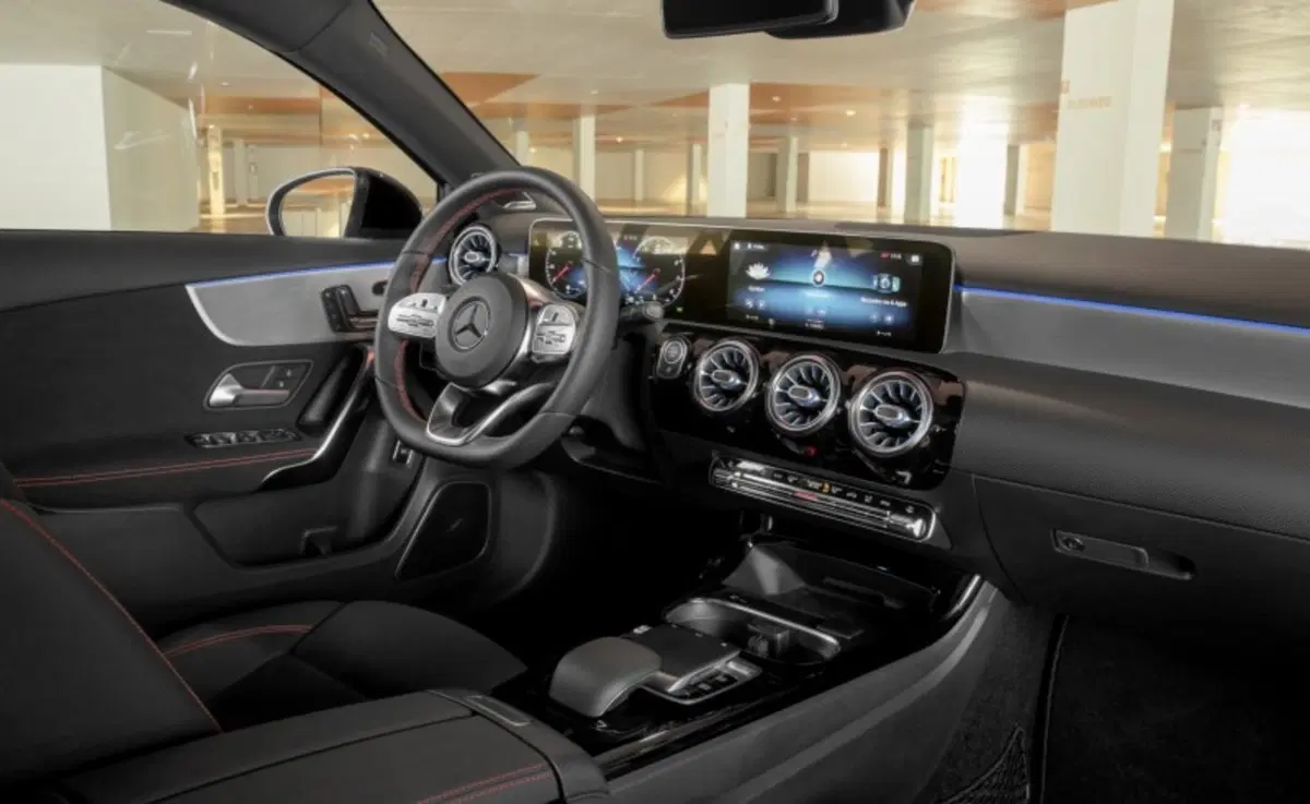 Nuova M-B V177 Sedan: la Classe A diventa vera berlina Mercedes [video] (6)