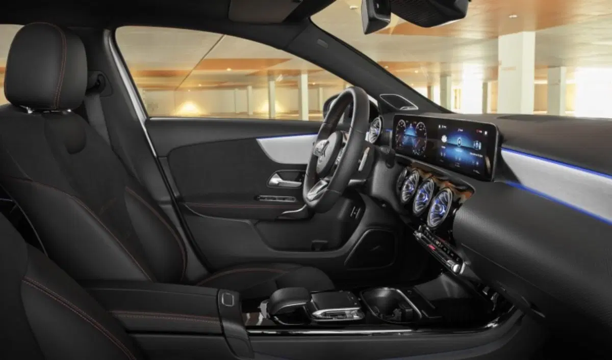 Nuova M-B V177 Sedan: la Classe A diventa vera berlina Mercedes [video] (9)