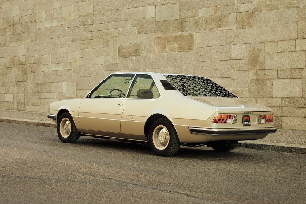 Il posteriore della concept del 1970 rifatta oggi da BMW