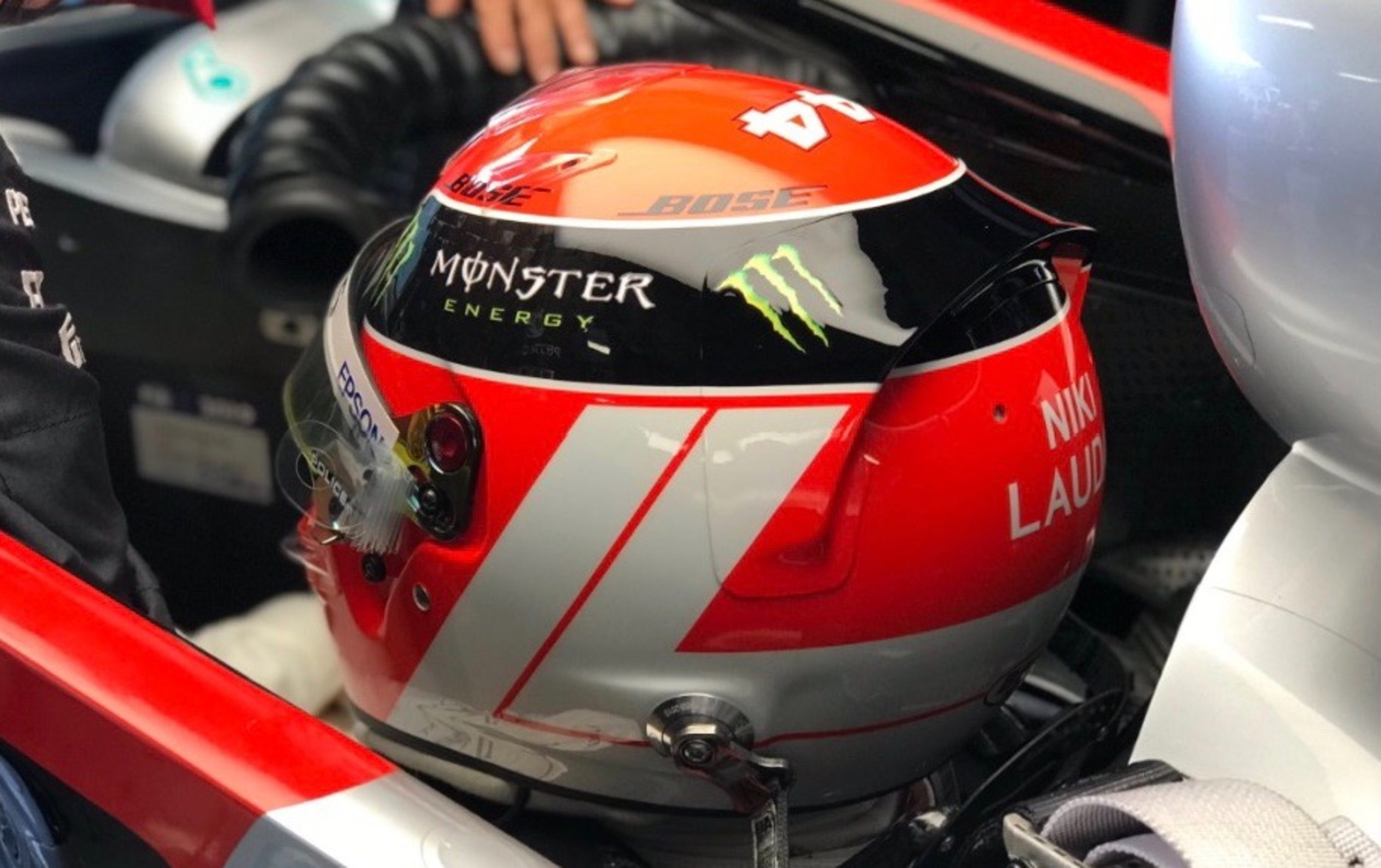 F1, GP Monaco 2019: casco Lauda 1984 per Hamilton