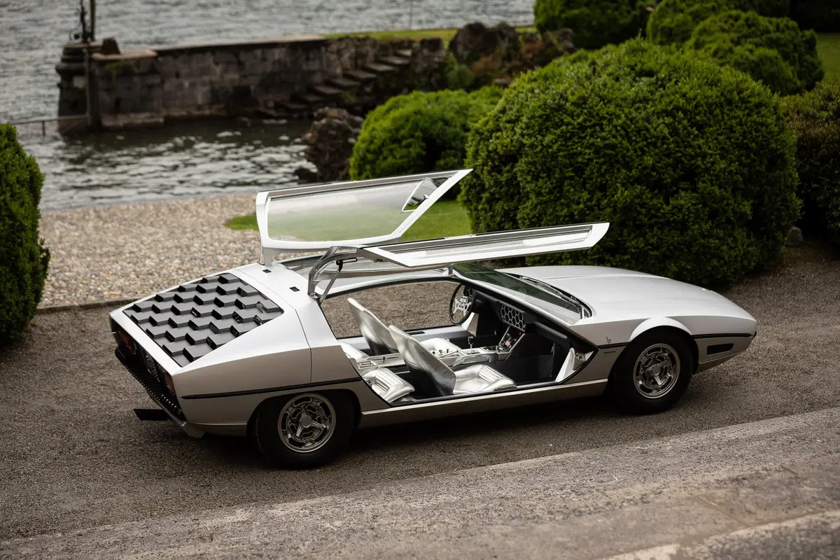 Concorso D'Eleganza Villa D'Este: premiate la Lancia Astura Serie IV e la Lamborghini Marzal (3)