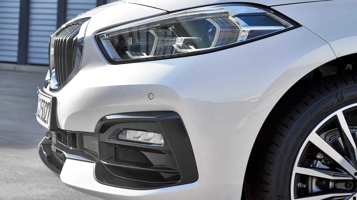 BMW Serie 1 2019, ecco quella a trazione anteriore  (9)