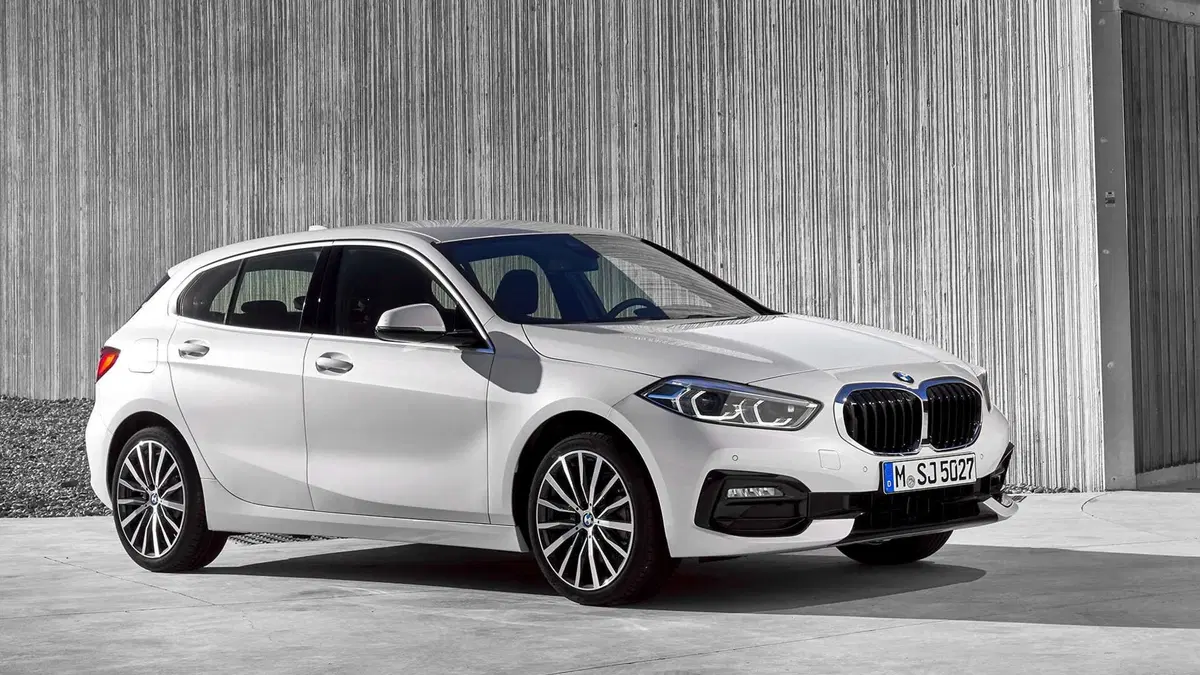 BMW Serie 1 2019, ecco quella a trazione anteriore  (20)