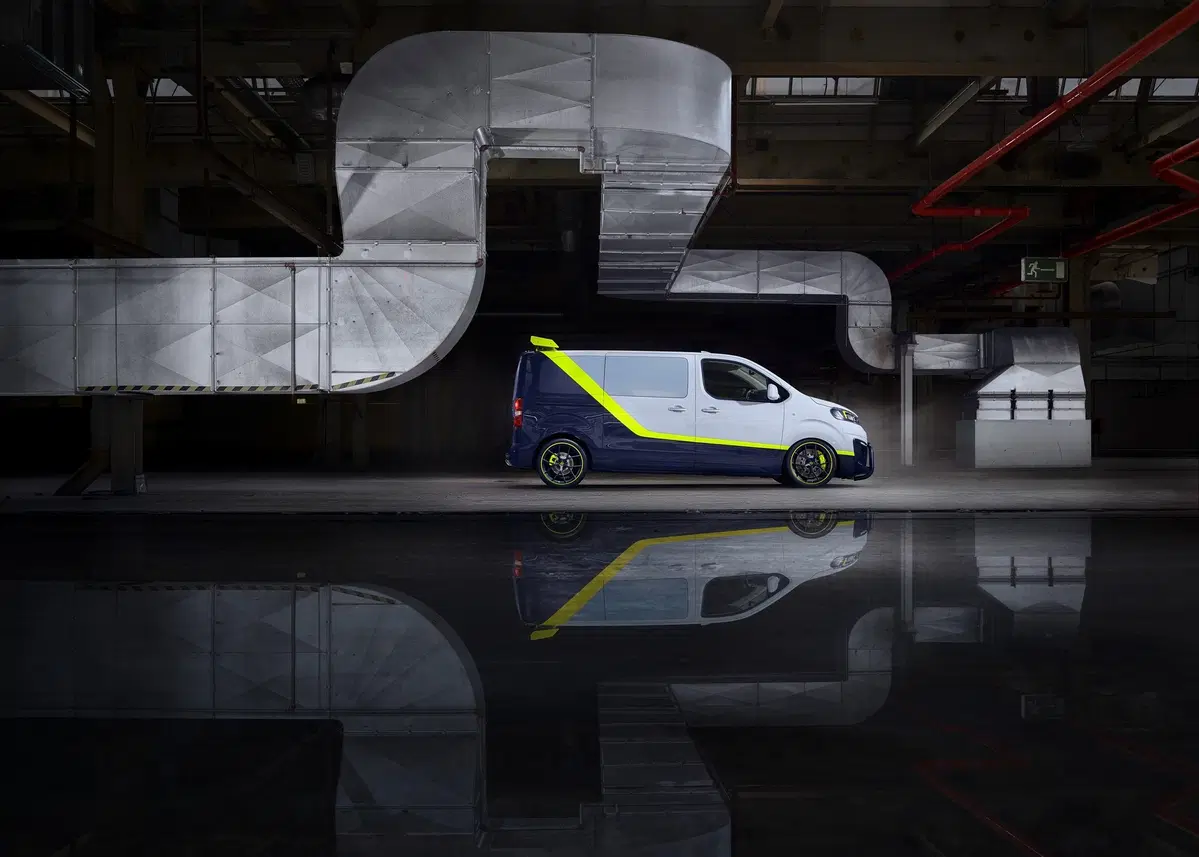 Opel Zafira O-Team: tuning speciale per i 120 anni (7)