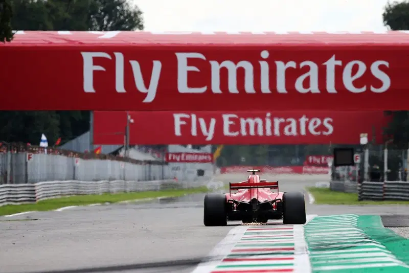 Il lungo rettilineo all'uscita della curva Ascari a Monza