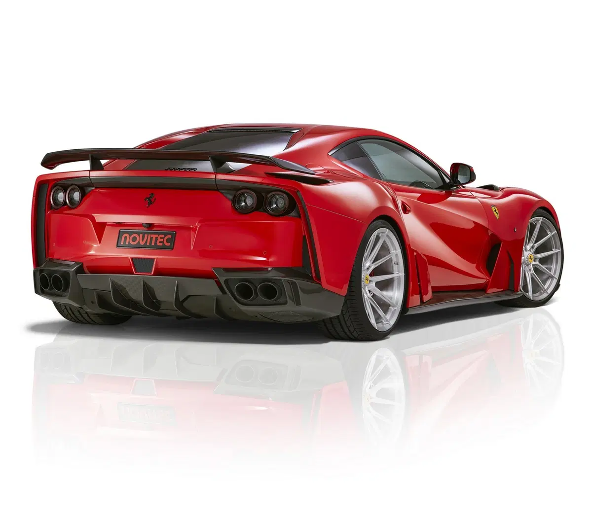 Ferrari 812 Superfast: 840 CV con il kit Novitec N-Largo (14)