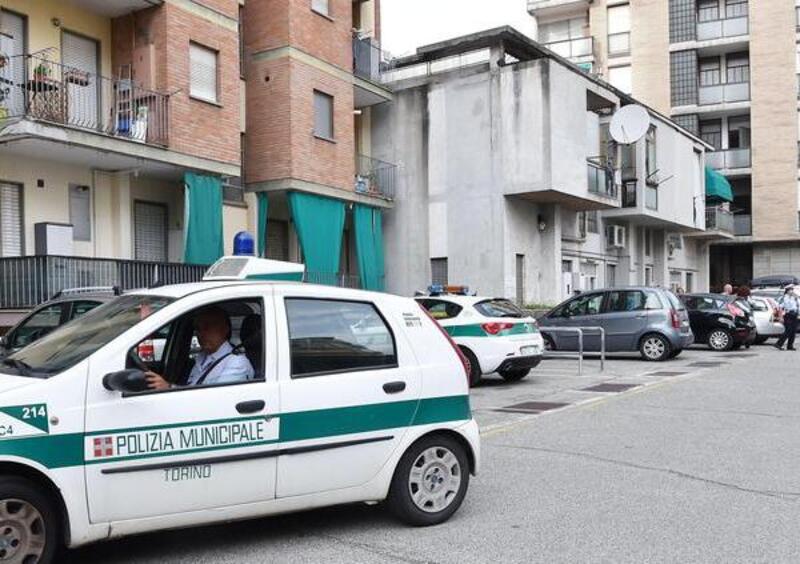 Tassista a 120 km/h per le strade di Torino: -16 punti della patente