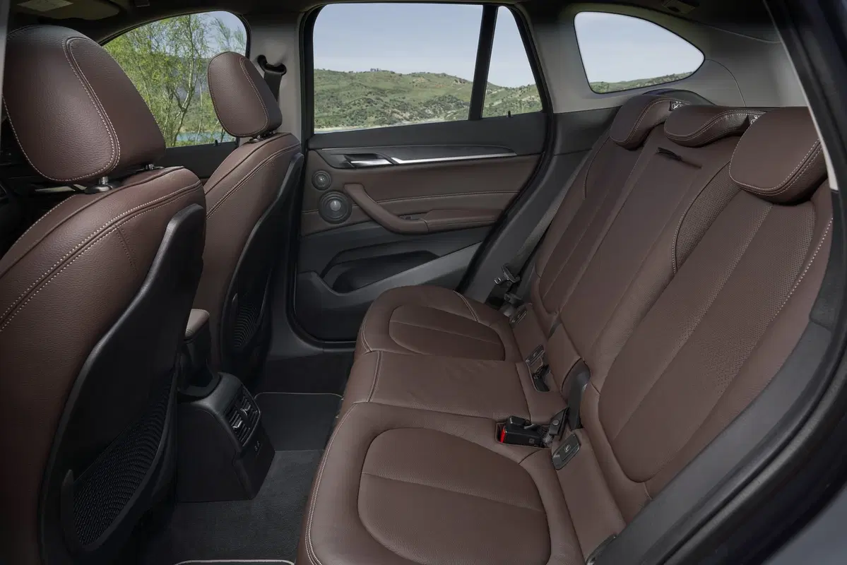 BMW X1 2019: il SUV diventa ibrido plug-in [Foto e video] (11)