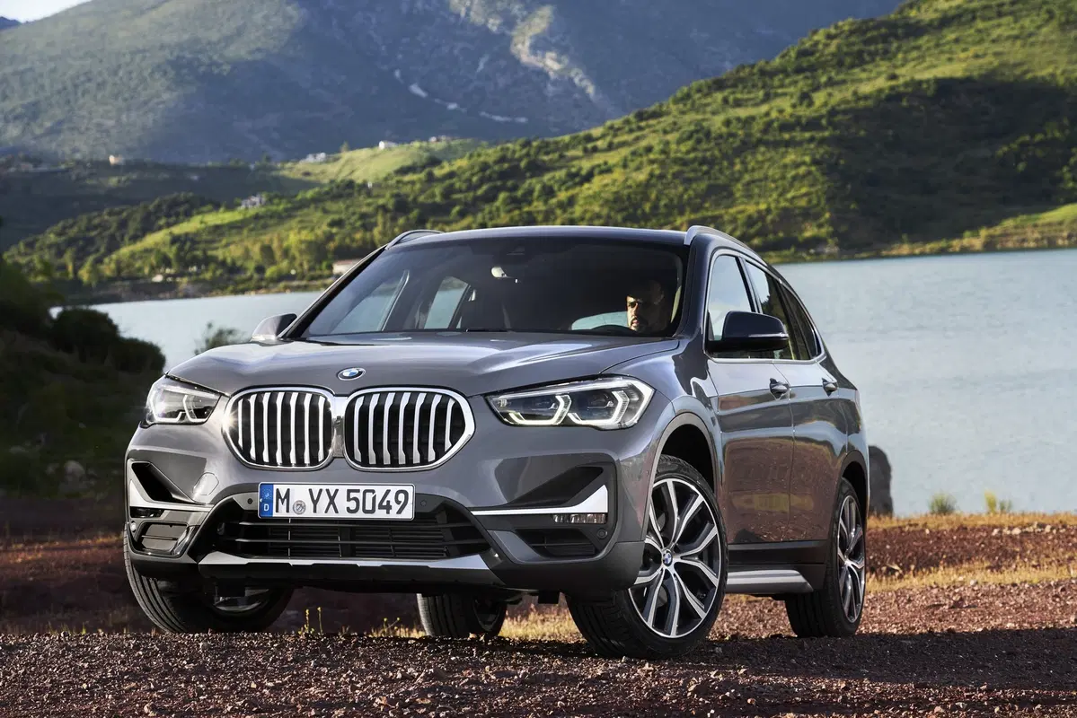 BMW X1 2019: il SUV diventa ibrido plug-in [Foto e video] (17)
