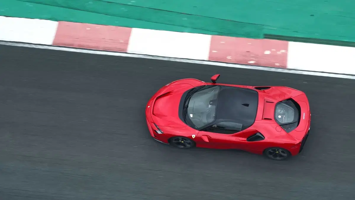 Ferrari SF90 Stradale, una nuova era per il Cavallino (2)