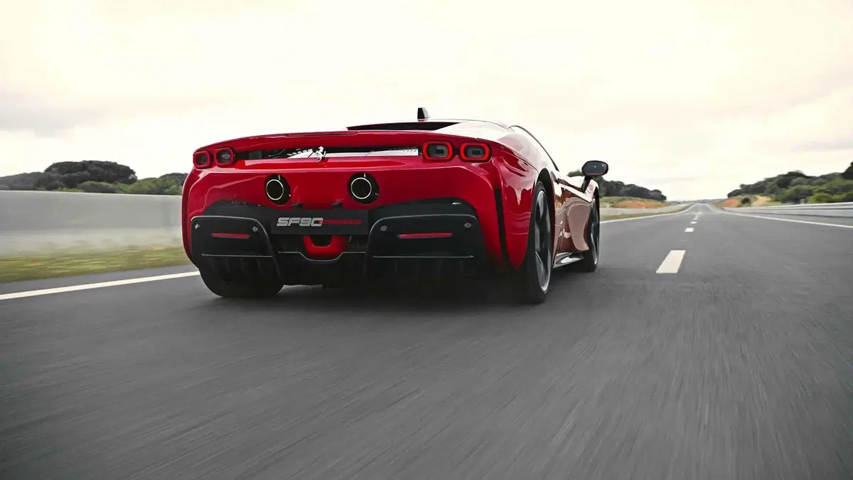 Ferrari SF90 Stradale, una nuova era per il Cavallino (5)