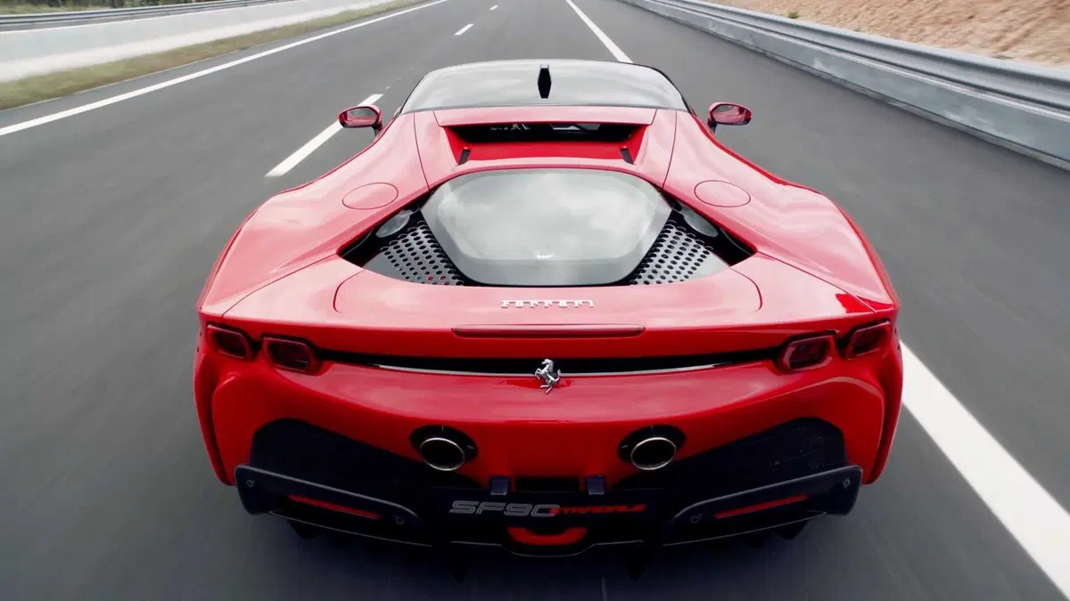 Ferrari SF90 Stradale, una nuova era per il Cavallino (9)