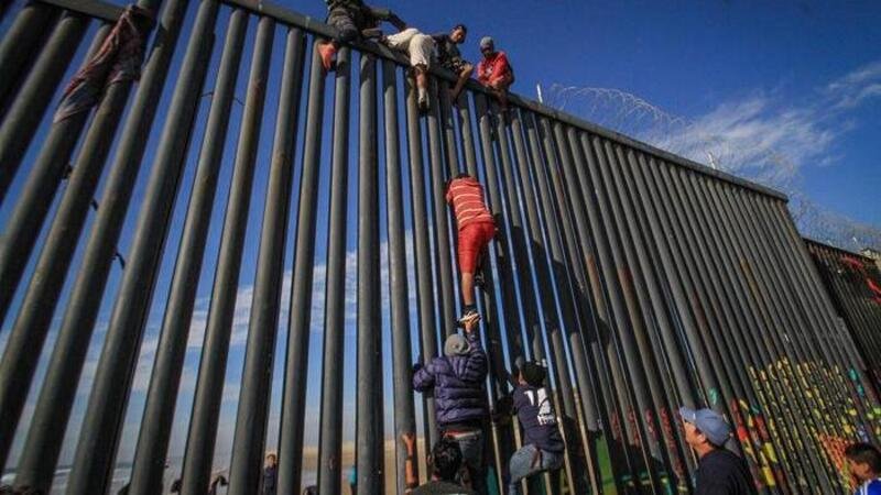 Dazi, Trump dichiara guerra al Messico sui migranti: settore auto a rischio
