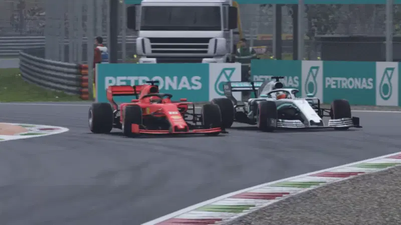 Ferrari e Mercedes si sfideranno anche nella F1 Esports Series. Chi riuscir&agrave; ad imporsi sull'avversario?
