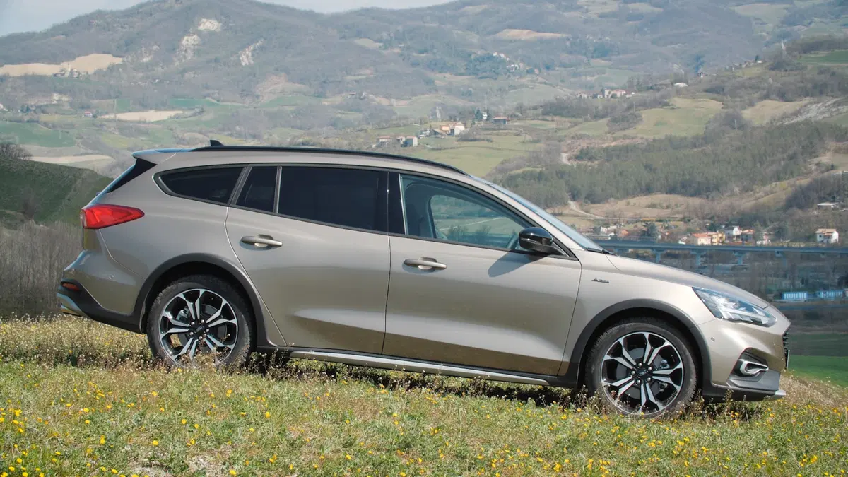 Ford Active, La gamma Crossover dell'ovale blu: al volante di Ka+, Fiesta e Focus [video] (24)
