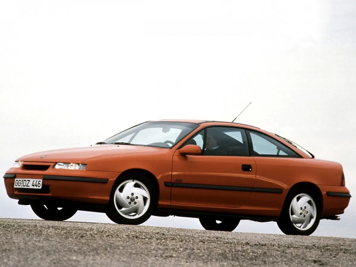 Opel Calibra, la coupé che piaceva anche ai papà (5)
