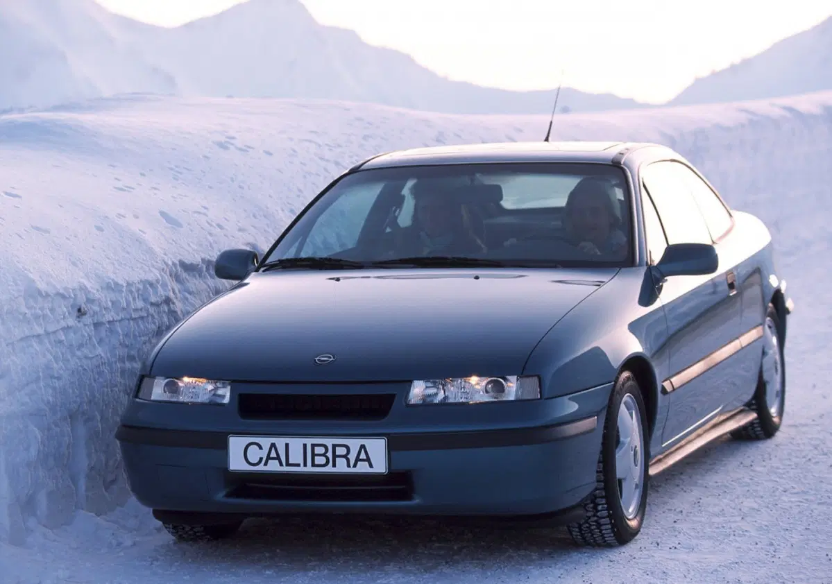 Opel Calibra, la coupé che piaceva anche ai papà (10)