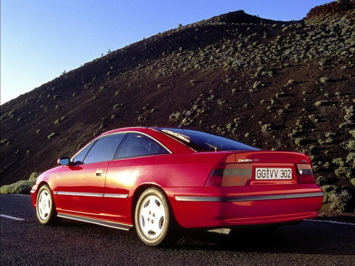 Opel Calibra, la coupé che piaceva anche ai papà (33)